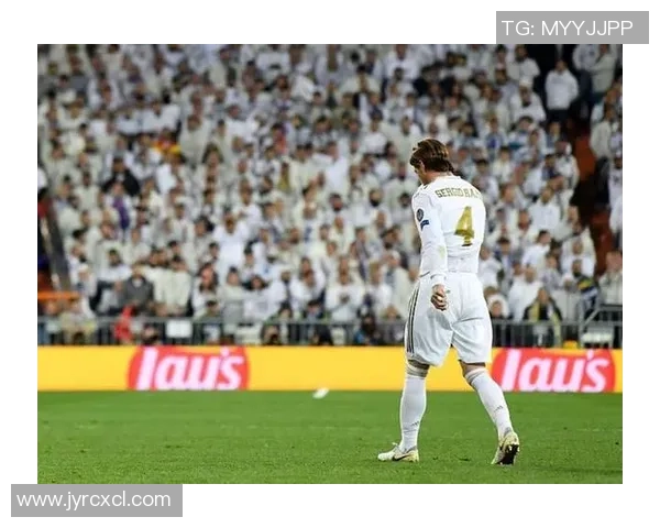 英超激战：那不勒斯大胜皇马红牌事件引发全场热议与争议