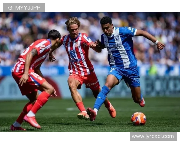 西甲激战：拜仁逆转马竞红牌争议引发全场热议与点评