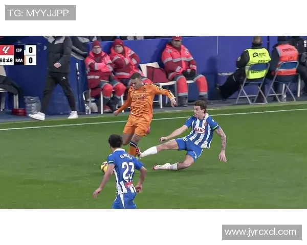 国王杯激战曼联与皇马战成平局神扑时刻引发全场狂欢