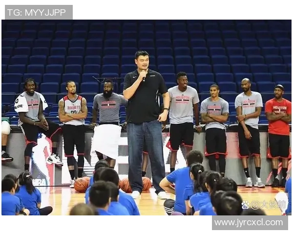 姚明在篮球之外的多重身份与影响力探讨