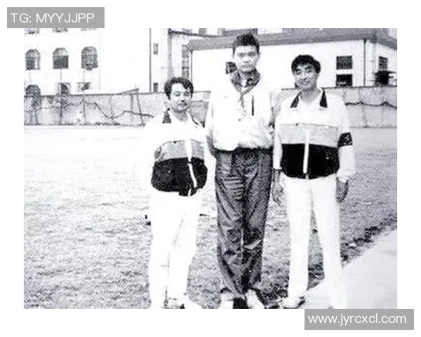 姚明在日本的篮球之旅与文化交流深度探讨