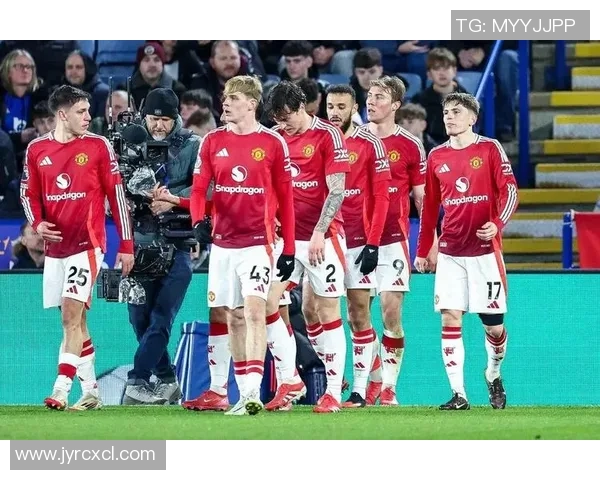 意甲盛宴：曼联狂胜多特蒙德五球大捷全场沸腾精彩集锦回顾