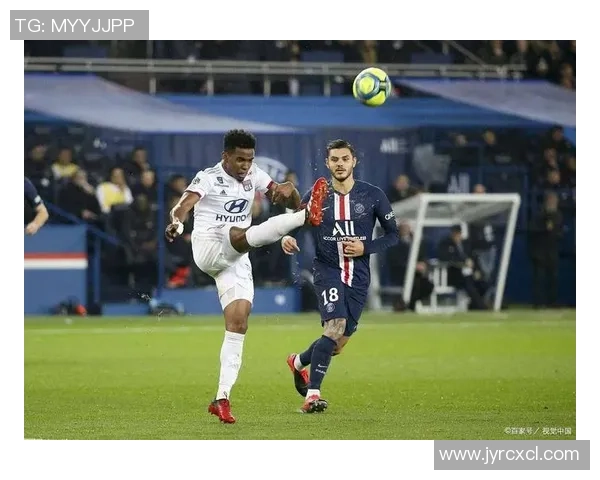 英超激战巴黎圣日耳曼逆转波尔图争议判罚引发全场沸腾